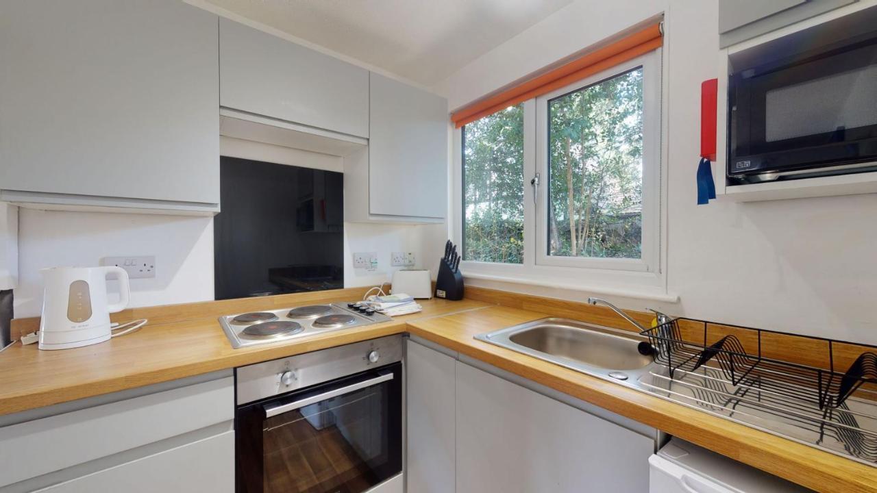 فيلا 37 Trevithick Court, Tolroy Manor هايلي المظهر الخارجي الصورة